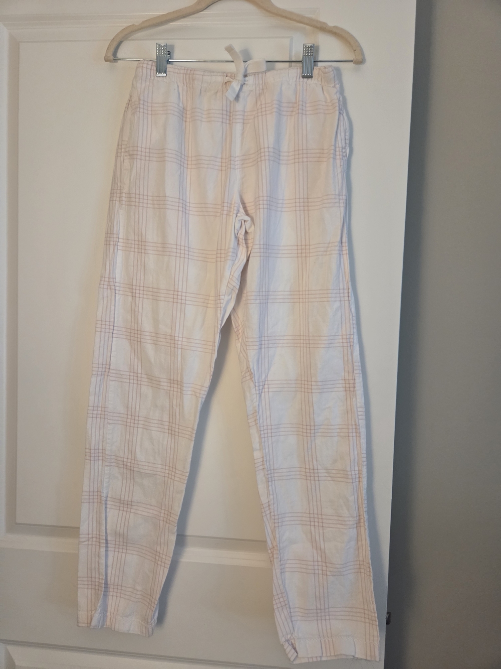 The White Company Cream and Pink Plaid Drawstring Lounge Pants